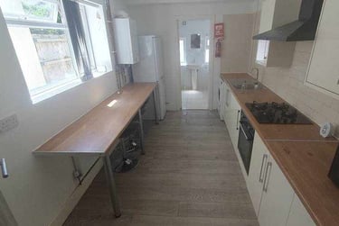 4 bed house, N/A, Adamstown, Cardiff, CF241NX - Image 8