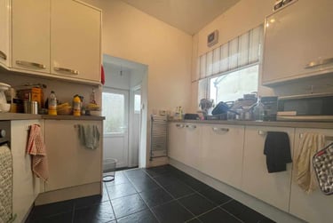 5 bed house, Cathays, Cardiff, CF244QQ - Image 2