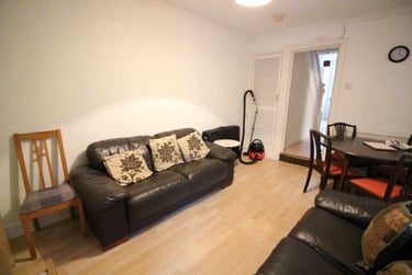 4 bed house, Roath, Plasnewydd, Cardiff, CF244TH - Image 1