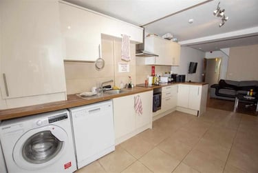 6 bed house, Heeley Road, Selly Park, Birmingham, B296EL - Image 3