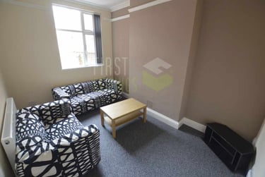 6 bed house, Westcotes Drive, City Centre, Leicester, LE30QT - Image 2