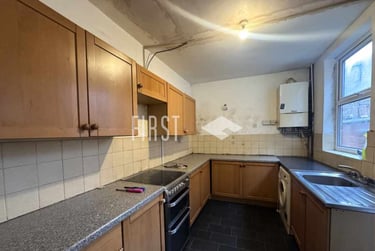 3 bed house, Chaucer Street, Victoria Park, Leicester, LE21HD - Image 1