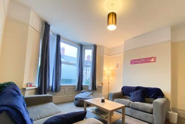 5 bed house, Cathays, Cardiff, CF103EG - Image 1
