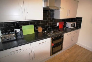 7 bed house, Cathays, Cardiff, CF103EE - Image 4