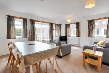 6 bed house, Tresillian Gardens, Mount Pleasant, Exeter, EX47AJ - Image 4