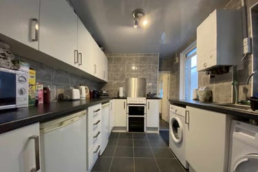 4 bed house, Cathays, Cardiff, CF244EP - Image 2