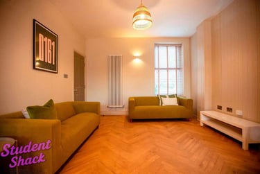 6 bed flat, Granville Road, Fallowfield, Manchester, M146AE - Image 1