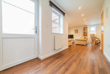 3 bed flat, Heath, Maindy, Cardiff, CF143PS - Image 5