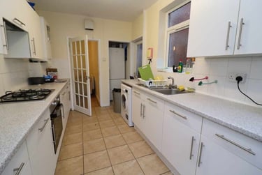 4 bed house, Cathays, Plasnewydd, Cardiff, CF244BG - Image 2