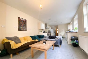 9 bed house, Cathays, Plasnewydd, Cardiff, CF244AT - Image 1