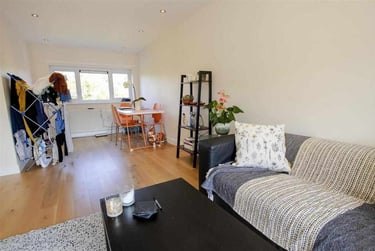 2 bed flat, Herons Way, Selly Park, Birmingham, B296TR - Image 3