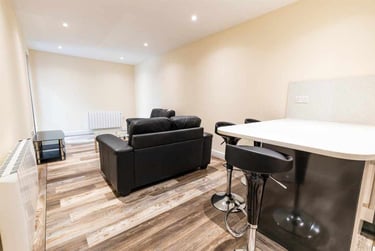 3 bed flat, Harrow Street, Highfield, Sheffield, S118BP - Image 2