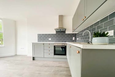 2 bed flat, Penylan, Cardiff, CF239BN - Image 2