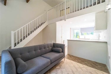 1 bed house, Raddlebarn Farm Drive, Selly Oak, Birmingham, B296UN - Image 3