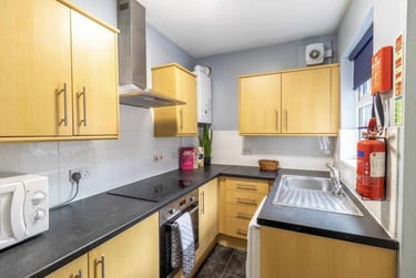 3 bed house, Harefield Road, Sharrow, Sheffield, S118NU - Image 1