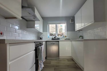 6 bed house, Cathays, Cardiff, CF244HS - Image 2