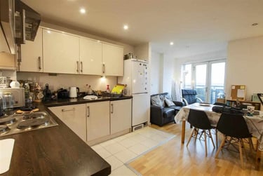 2 bed flat, Masshouse Plaza, City Centre, Birmingham, B55JF - Image 5