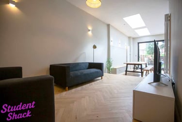 10 bed house, Birchfields Road Manchester, Longsight, Manchester, M130XQ - Image 2