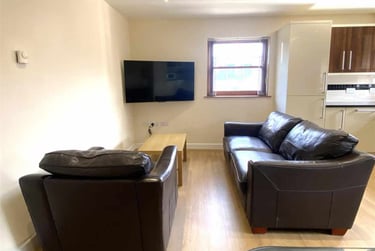 4 bed flat, 92 Arundel Street, Devonshire Green, Sheffield, S14RE - Image 3