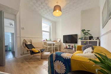 3 bed house, Cathays, Plasnewydd, Cardiff, CF244DH - Image 1
