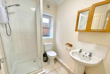 8 bed house, Earlham Green Lane, Earlham, Norwich, NR58HA - Image 11