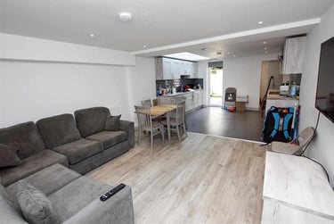 6 bed house, Teignmouth Road, Selly Park, Birmingham, B297AX - Image 1