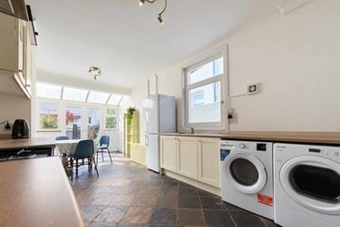 4 bed house, Cathays, Cardiff, CF244LH - Image 4