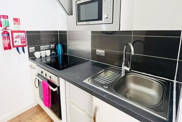 1 bed flat, 1 Bed Studio, Highfields, Leicester, LE11LB - Image 2