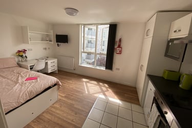 1 bed flat, (Standard Studio), Watkin Road, Freemans Meadow, City Centre, Leicester, LE27HY - Image 1