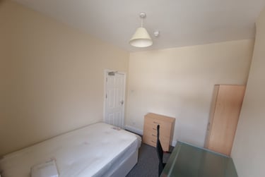 5 bed house, Baglan St, Port Tennant, Swansea, SA18JZ - Image 4
