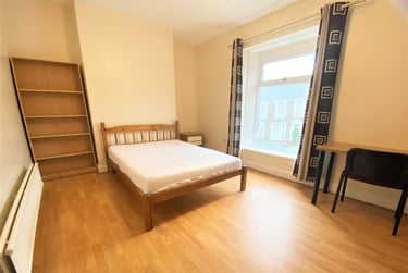 4 bed house, Norfolk Street, Mount Pleasant, Swansea, SA16JQ - Image 4