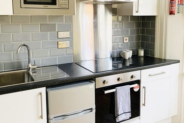1 bed flat, (Studio) - West Street, Highfields, Leicester, LE16XQ - Image 5