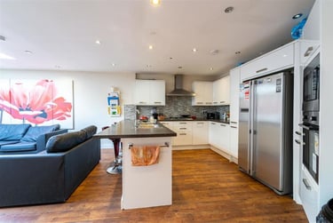 8 bed house, Heeley Road, Selly Park, Birmingham, B296DP - Image 2