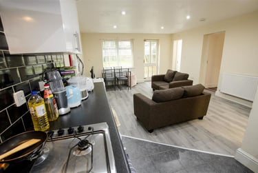 4 bed house, Humphrey Middlemore Drive, Harborne, Birmingham, B170JJ - Image 2