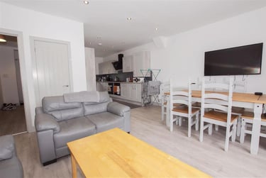 6 bed house, Harborne Lane, Selly Park, Birmingham, B296TQ - Image 3