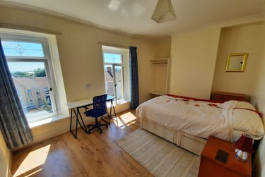 4 bed house, Kinley Street, St Thomas, Swansea, SA18HE - Image 1