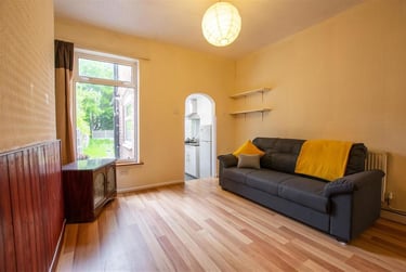 3 bed house, Heeley Road, Selly Park, Birmingham, B296EJ - Image 2