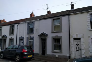 3 bed house, Spring Terrace, Sandfields, Swansea, SA13TD - Image 1