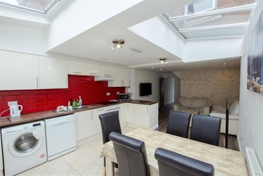 6 bed house, Hubert Road, Selly Park, Birmingham, B296ER - Image 3