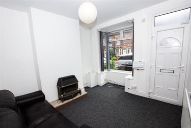 2 bed house, Winnie Road, Selly Park, Birmingham, B296JX - Image 3