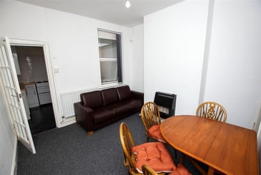 2 bed house, Winnie Road, Selly Park, Birmingham, B296JX - Image 5