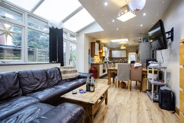 7 bed house, Teignmouth Road, Selly Park, Birmingham, B297BA - Image 1