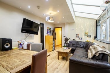 7 bed house, Teignmouth Road, Selly Park, Birmingham, B297BA - Image 2