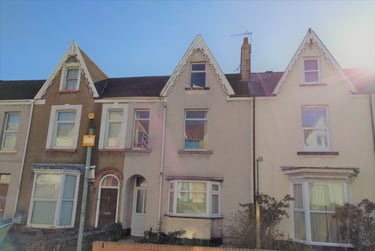 4 bed house, King Edwards Road, Brynmill, Swansea, SA14LX - Image 4