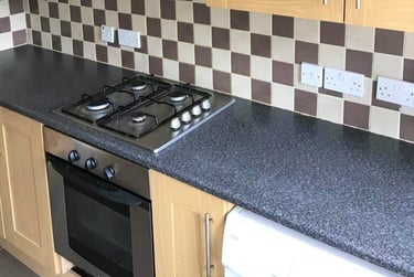 3 bed house, Western Street, Sandfields, Swansea, SA13JY - Image 1