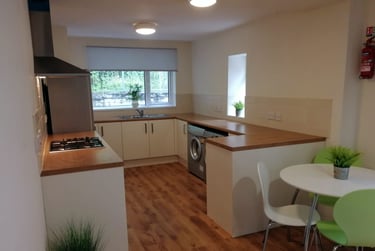5 bed house, Danygraig Road, Port Tenant, Swansea, SA18NB - Image 1