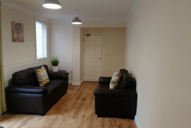5 bed house, Danygraig Road, Port Tenant, Swansea, SA18NB - Image 2