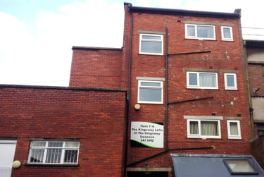 1 bed flat, The Kingsway, City Centre, Swansea, SA15HG - Image 1