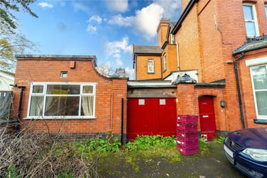 1 bed flat, Oakfield Road, Selly Park, Birmingham, B297ED - Image 1