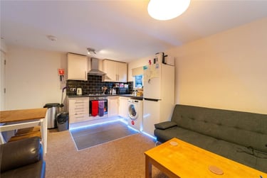 1 bed flat, Oakfield Road, Selly Park, Birmingham, B297ED - Image 4